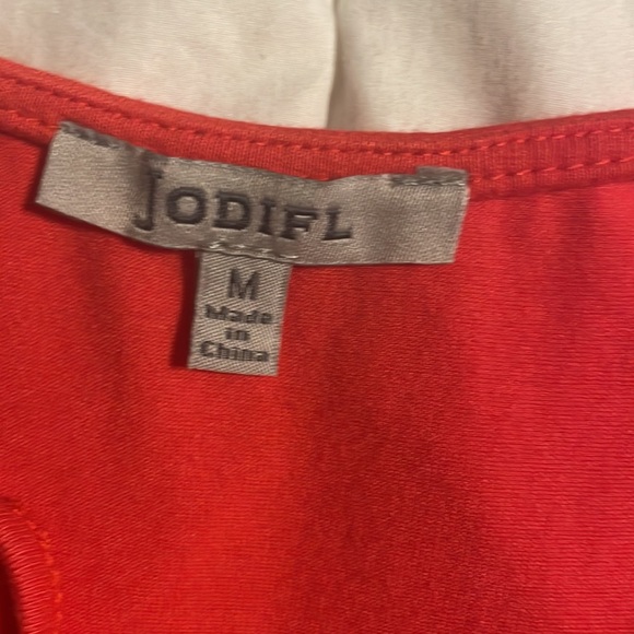 Flowy Cage Neck Tank - Picture 2 of 3